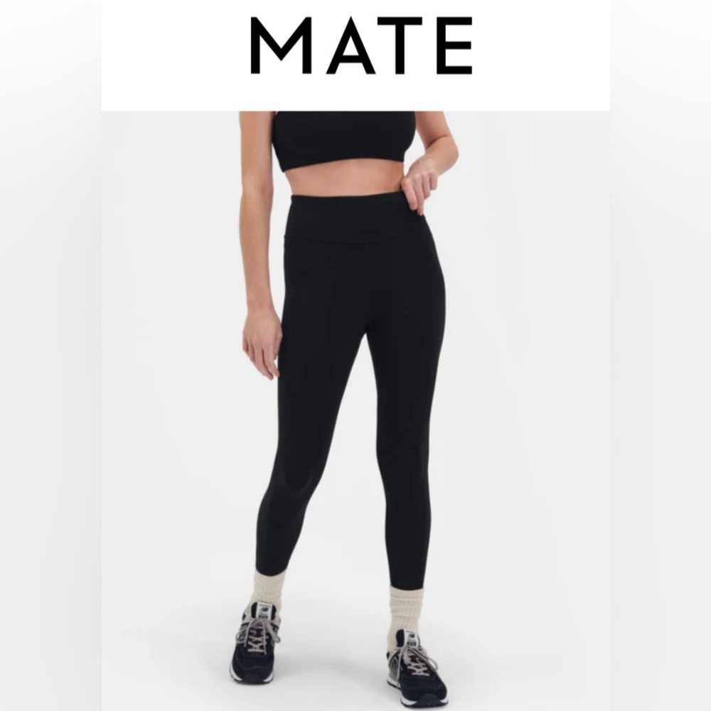 MATE THE LABEL - NWT
Organic Stretch Midi Legging
Color: Jet Black
Size: Medium